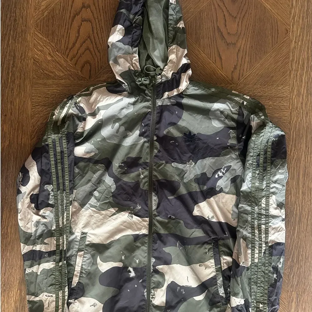 Adidas Originals Primegreen Camo Windbreaker Jacket Large